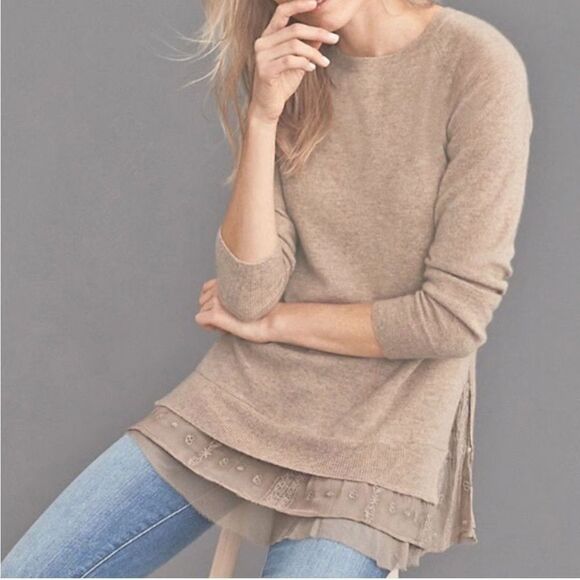 Garnet Hill Women's Shirttail Cashmere Sweater in Tan Size Small - Picture 1 of 9